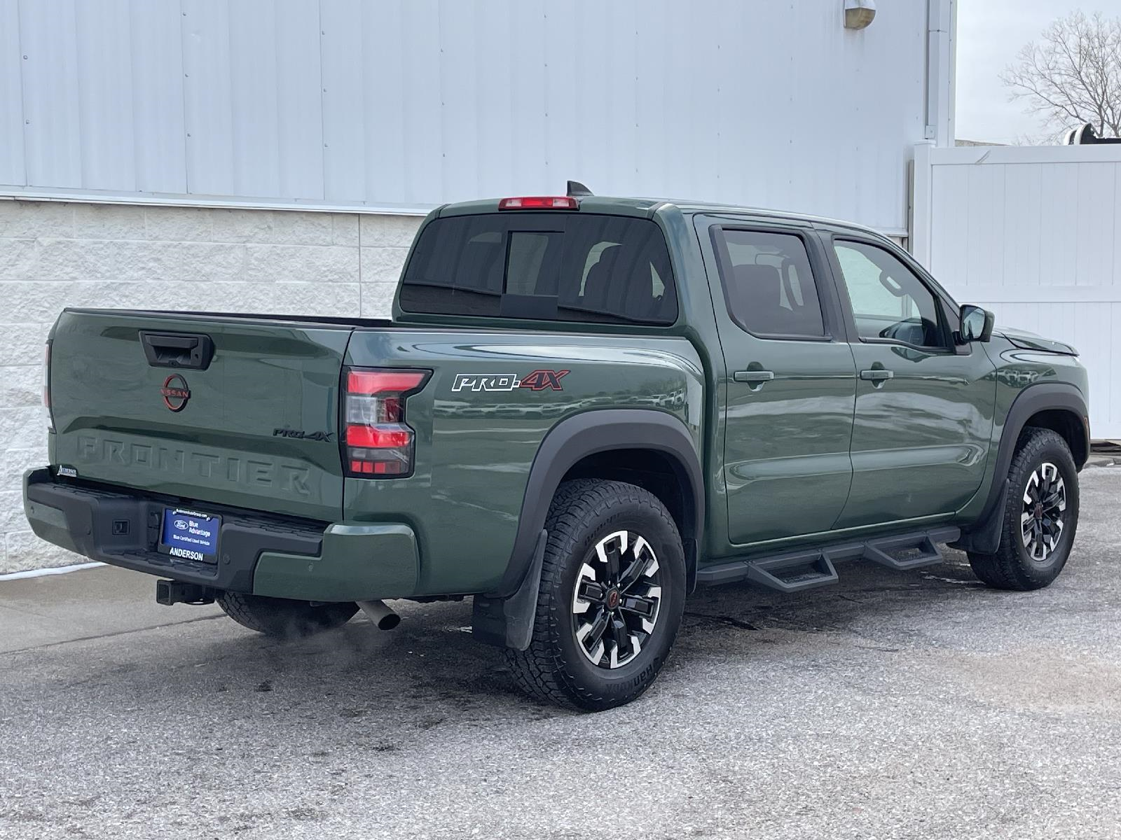 Used 2023 Nissan Frontier PRO-4X Crew Cab Truck for sale in Lincoln NE