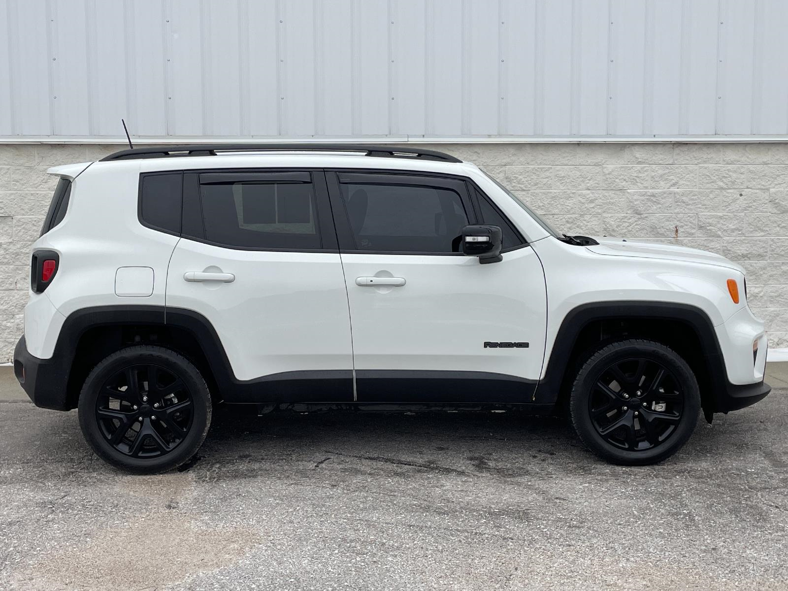 Used 2022 Jeep Renegade Altitude SUV for sale in Lincoln NE