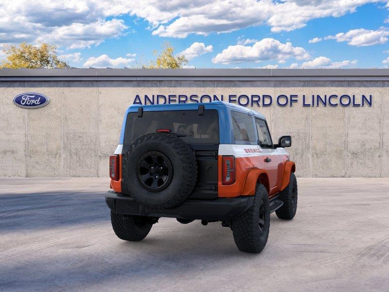 Vehicle photo 8