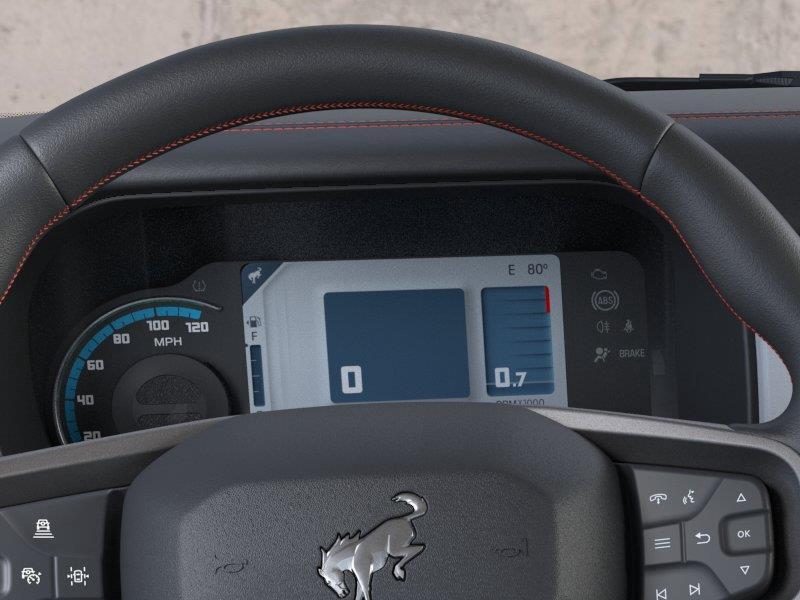 Vehicle photo 13