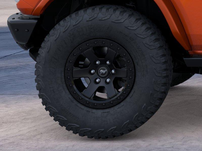 Vehicle photo 21