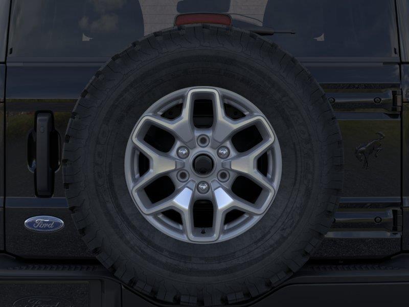 Vehicle photo 24