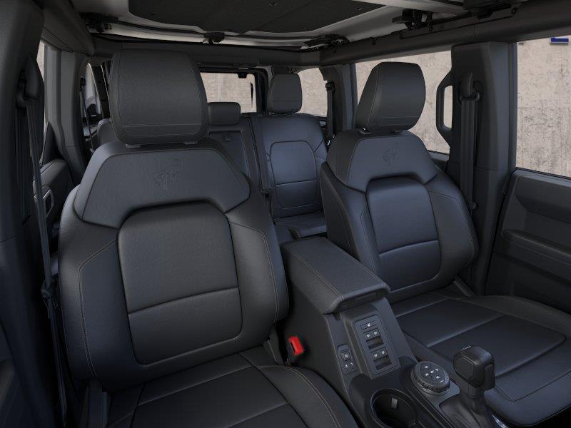 Vehicle photo 10