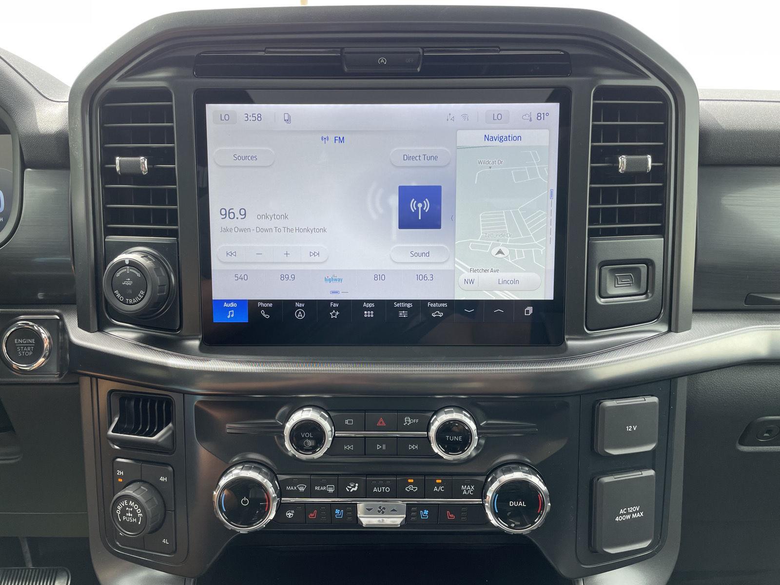 Vehicle photo 23