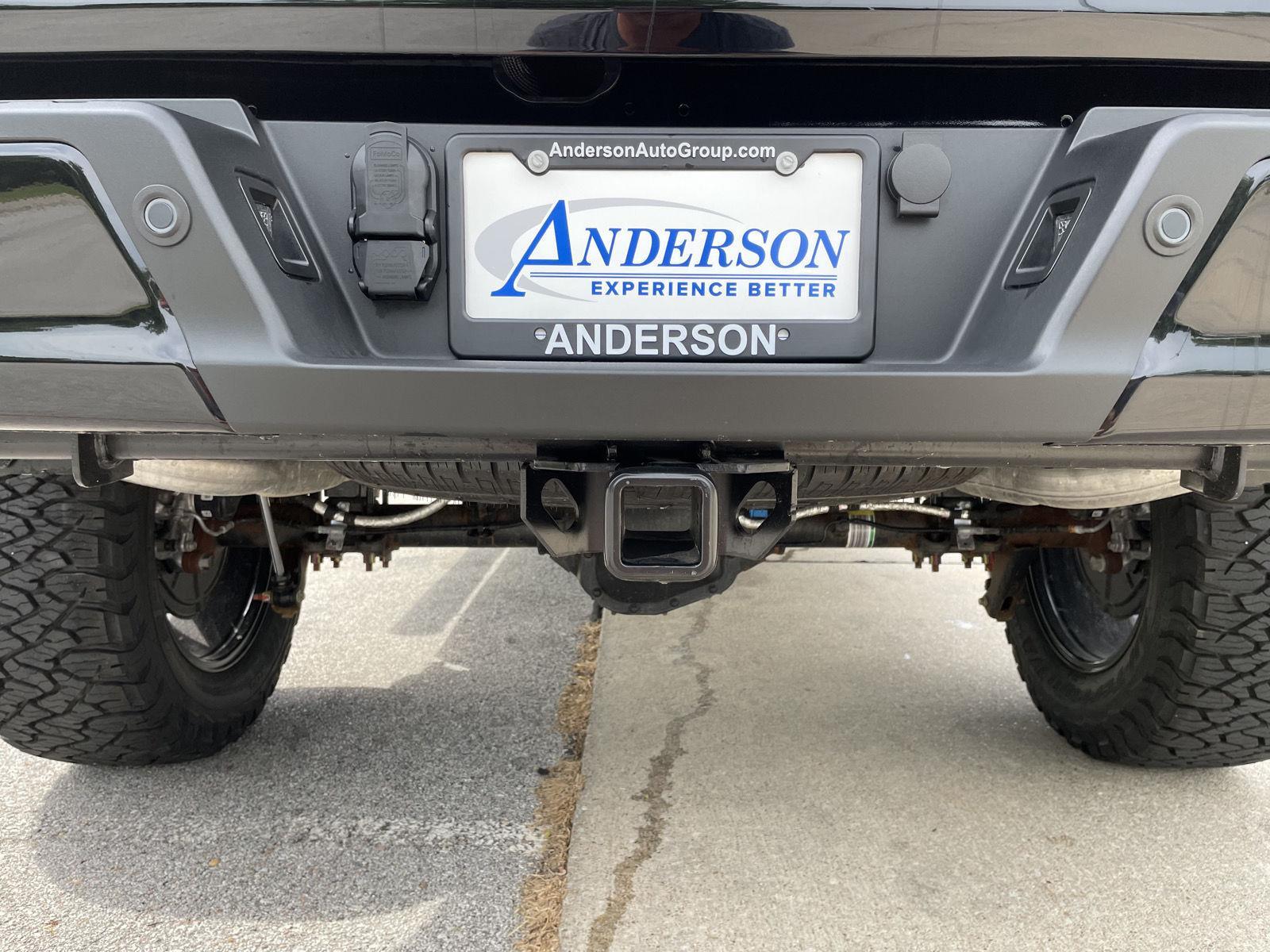Vehicle photo 44