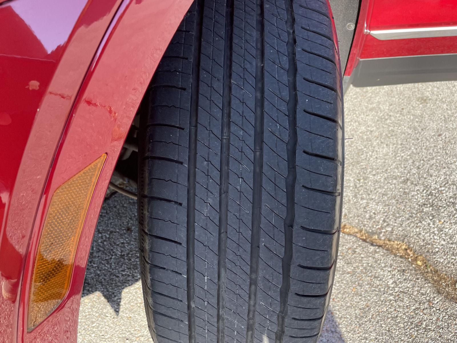 Vehicle photo 11