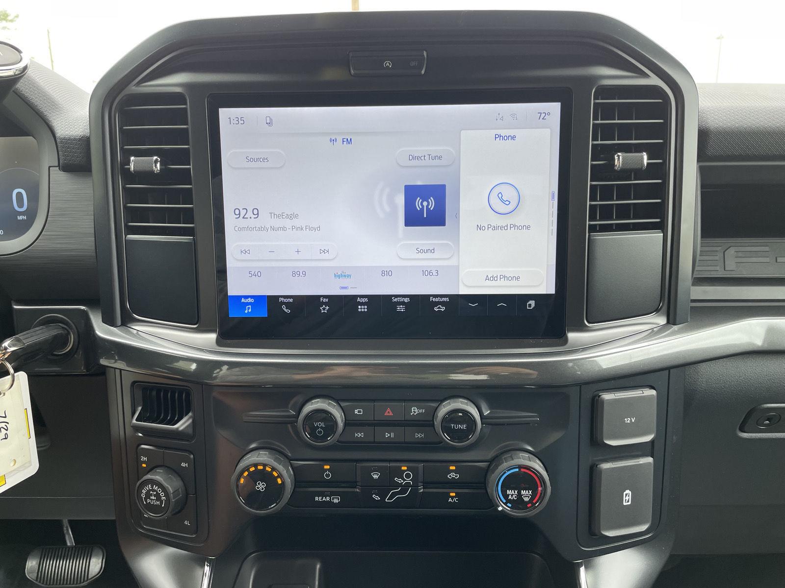 Vehicle photo 21