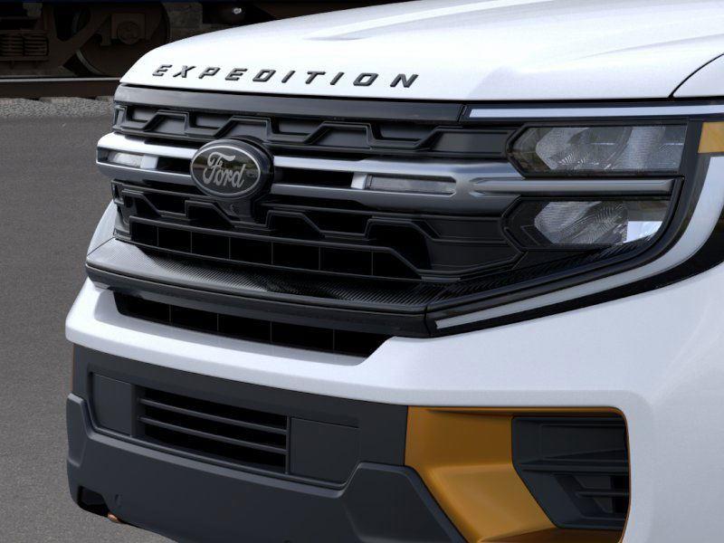 2025 Ford Expedition photo 13