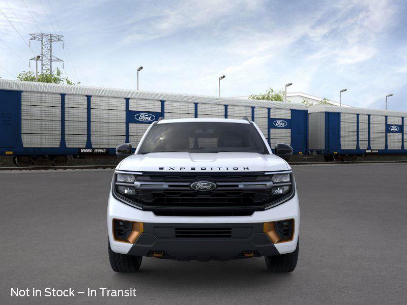 2025 Ford Expedition photo 2