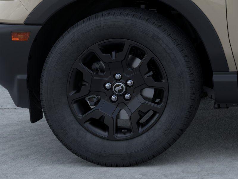 Vehicle photo 19