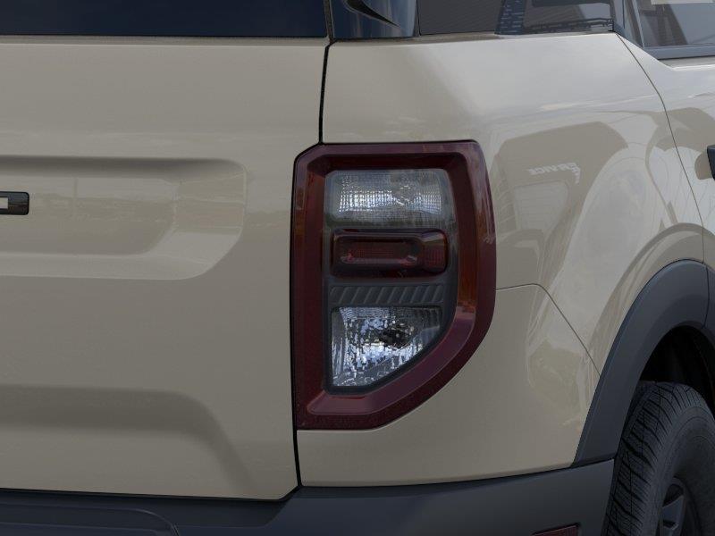 Vehicle photo 21