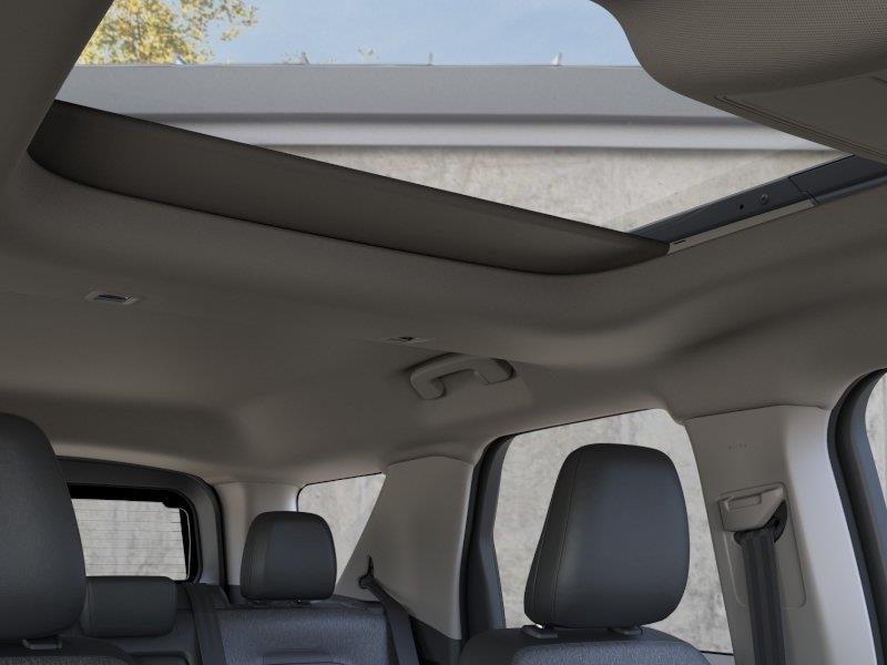 Vehicle photo 22
