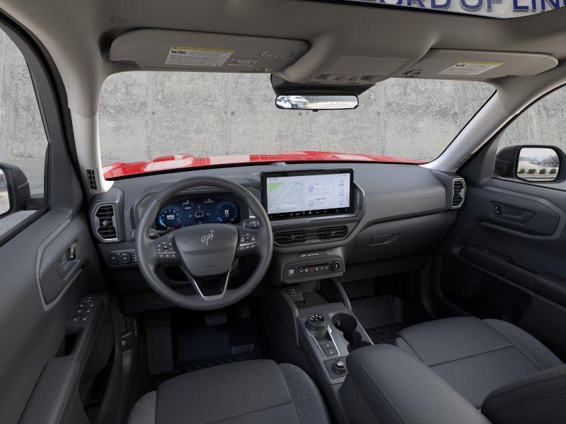 Vehicle photo 9
