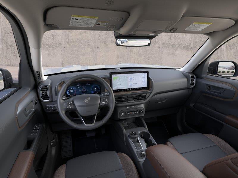 Vehicle photo 9