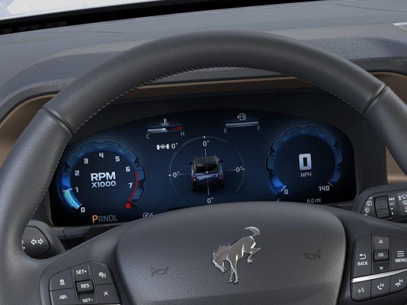 Vehicle photo 13