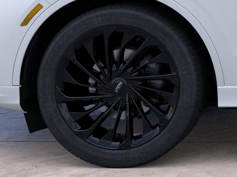 Vehicle photo 19