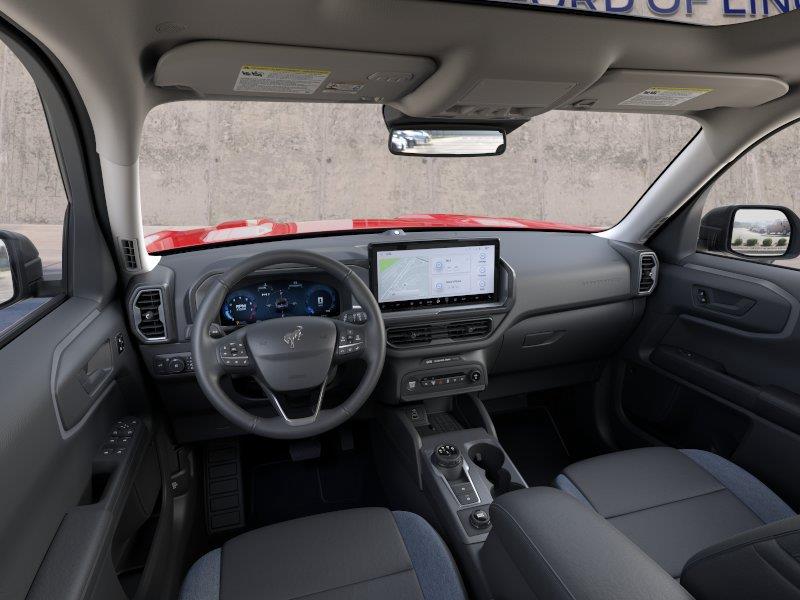 Vehicle photo 9