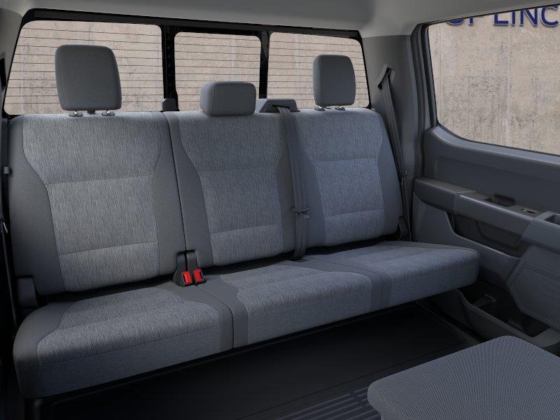 Vehicle photo 11