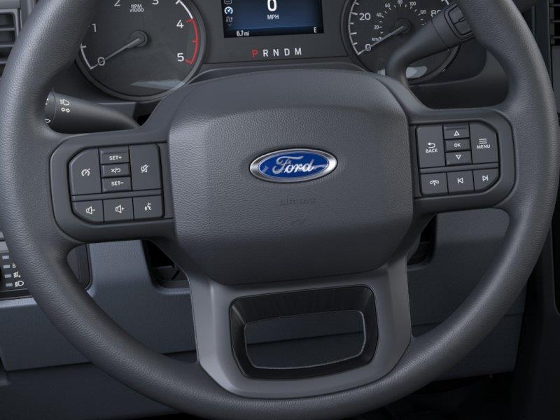Vehicle photo 12