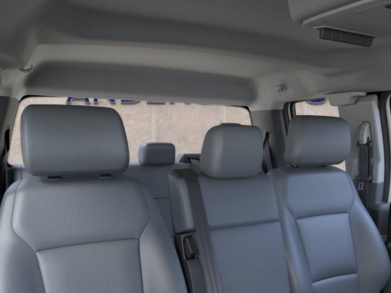 Vehicle photo 22