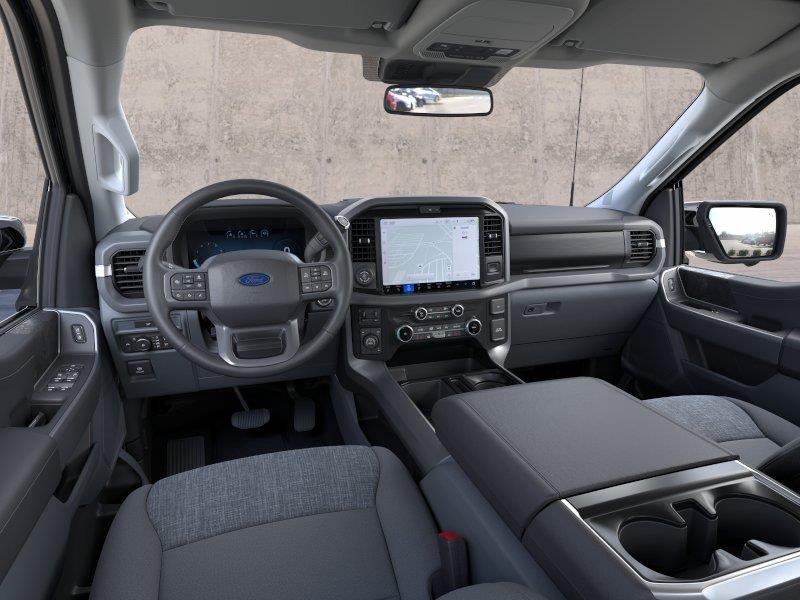 Vehicle photo 9
