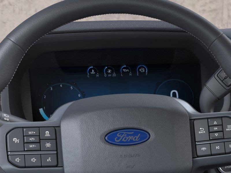 Vehicle photo 13