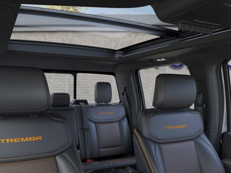 Vehicle photo 22