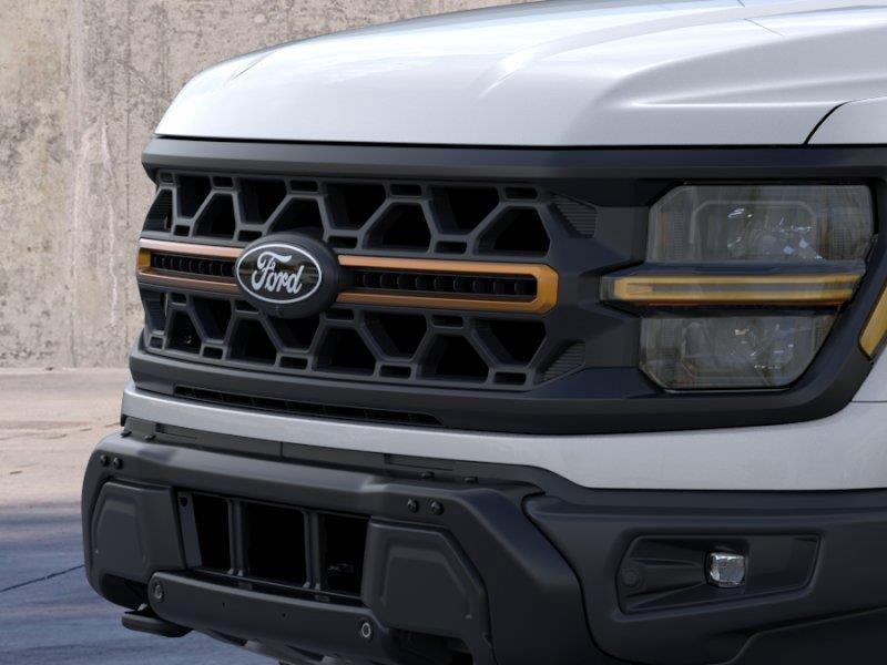 Vehicle photo 17