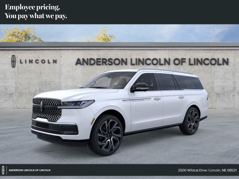 Pristine White Metallic Tri-Coat 2026 Lincoln Navigator L Reserve 4WD SUV / Crossover Four-Wheel Drive Automatic