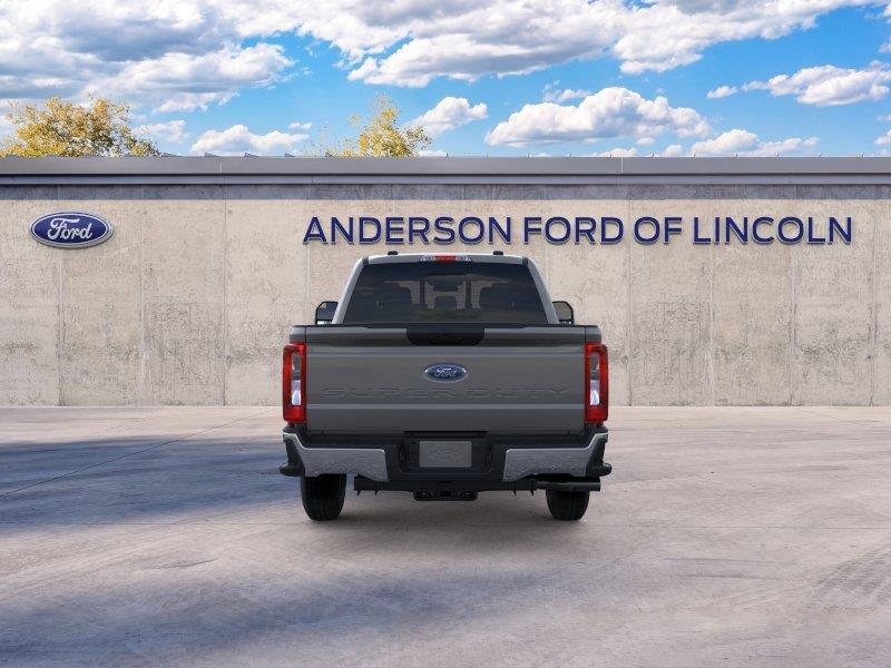 Vehicle photo 5