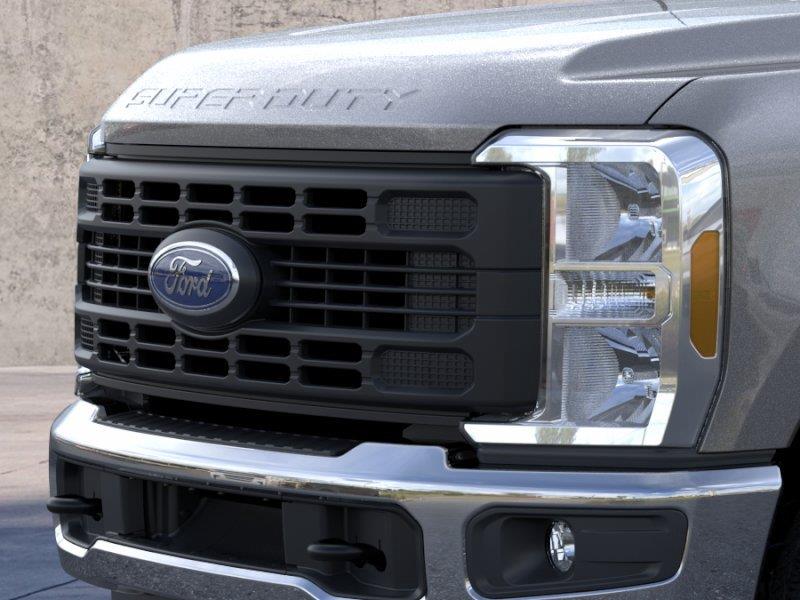 Vehicle photo 17