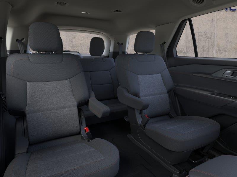 Vehicle photo 11
