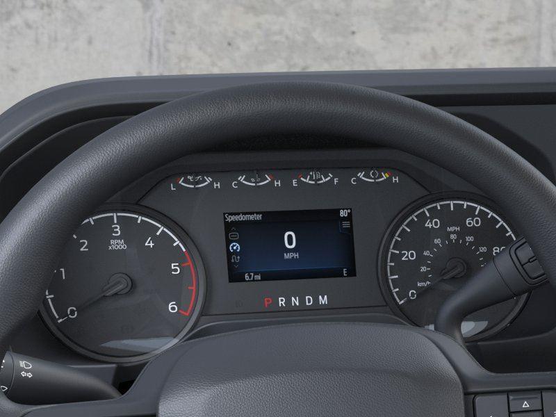 Vehicle photo 13