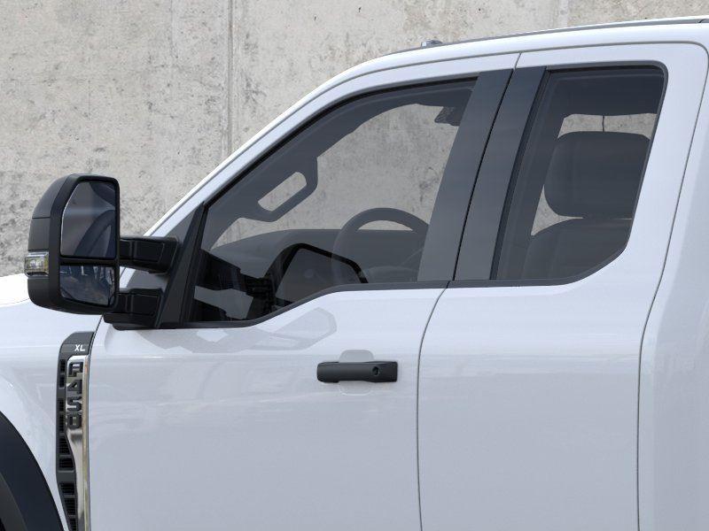Vehicle photo 20