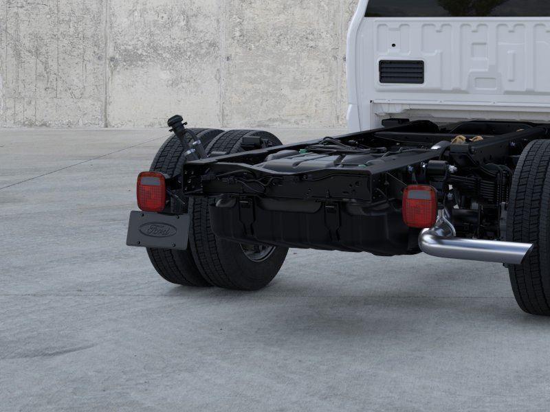 Vehicle photo 21