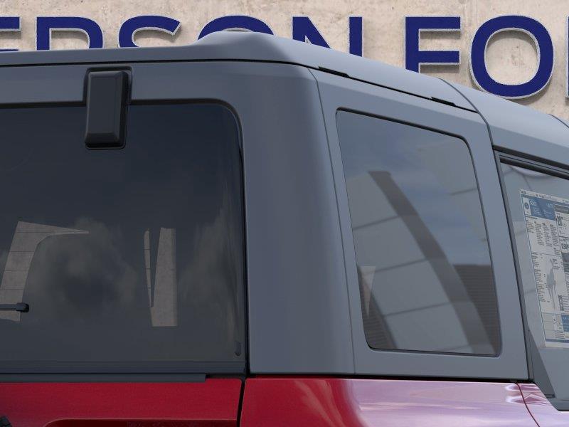 Vehicle photo 25
