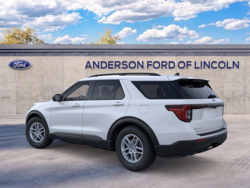 Vehicle photo 4