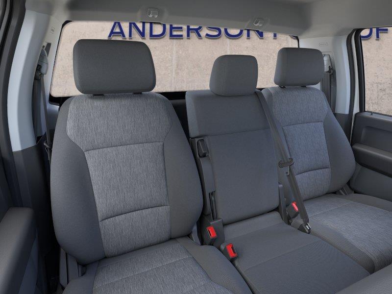 Vehicle photo 10