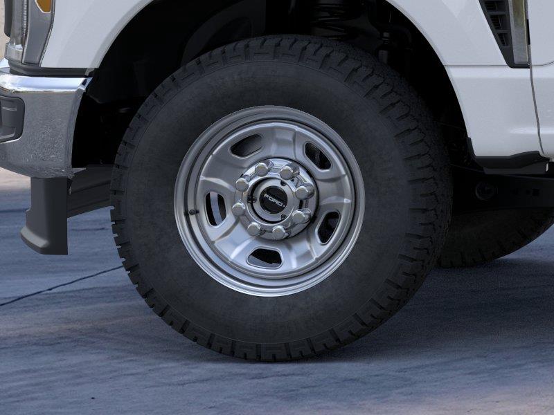 Vehicle photo 19