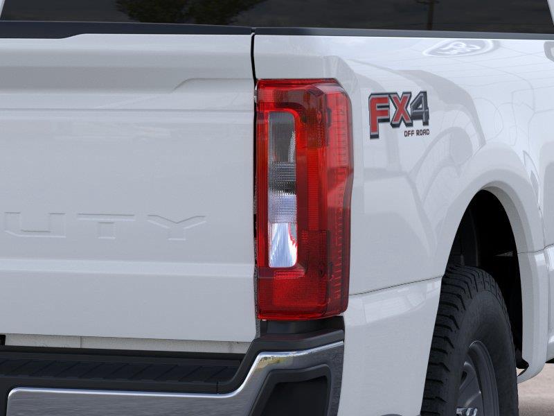 Vehicle photo 21