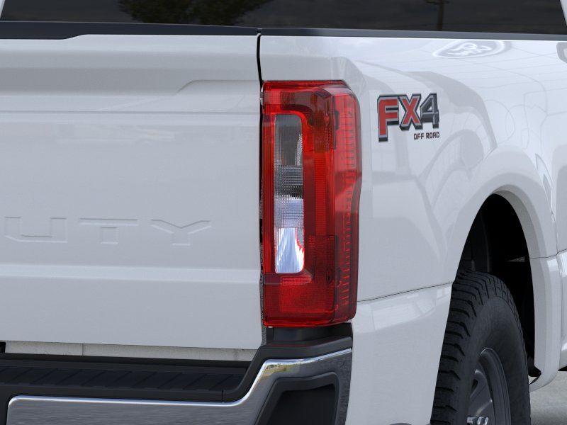 Vehicle photo 21