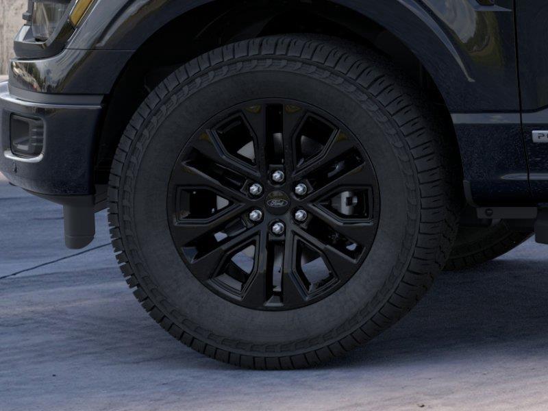 Vehicle photo 19
