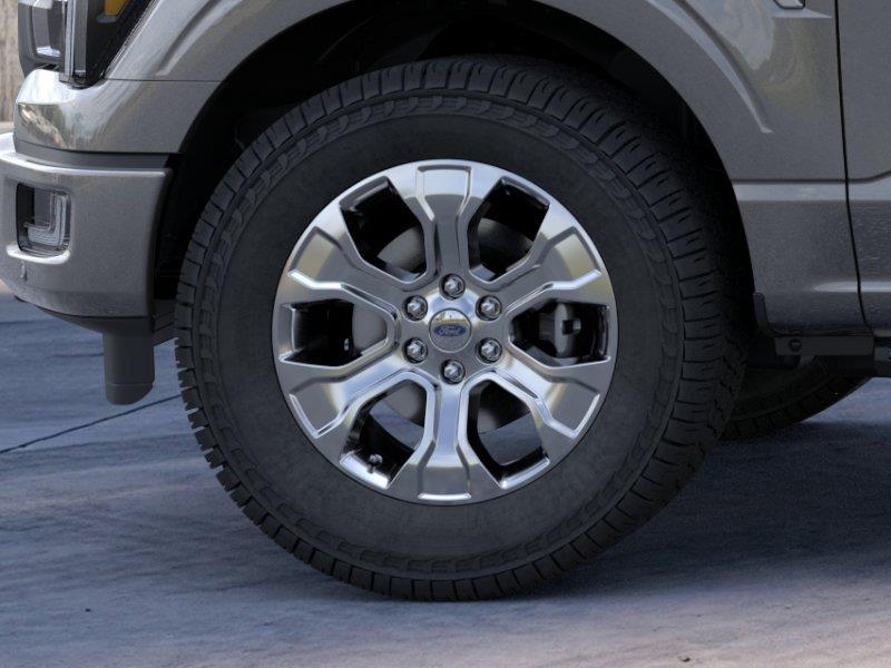 Vehicle photo 19