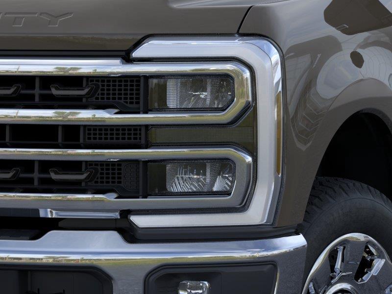 Vehicle photo 18