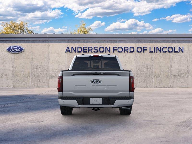 Vehicle photo 5