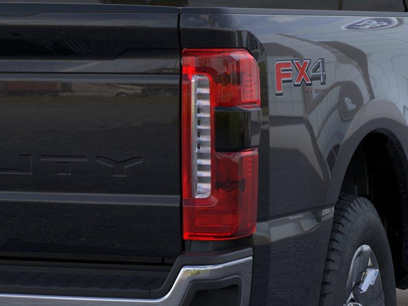 Vehicle photo 21
