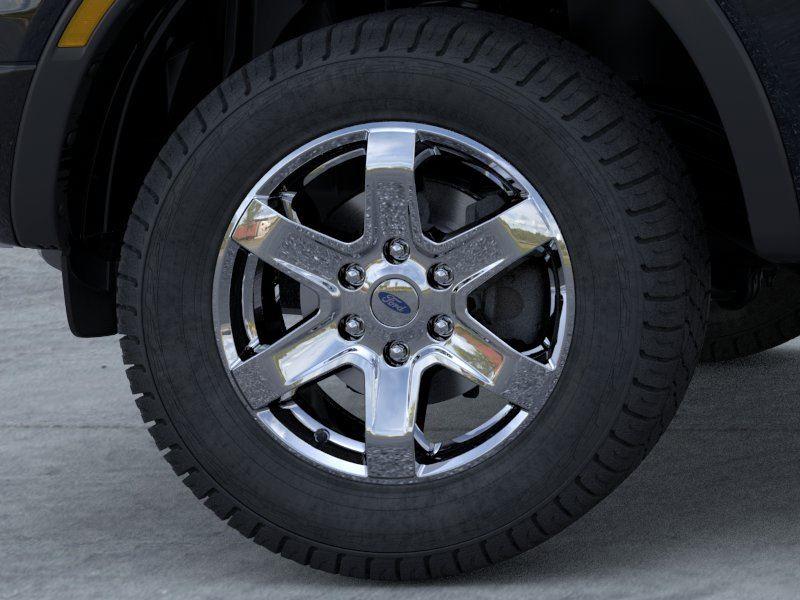 Vehicle photo 19