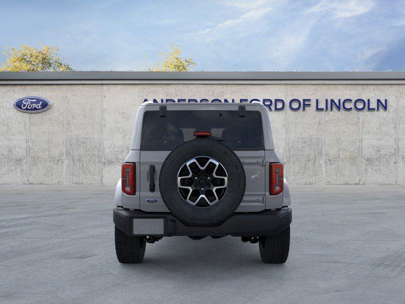 Vehicle photo 5