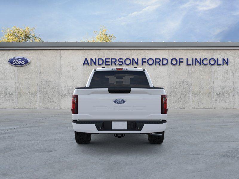 Vehicle photo 5