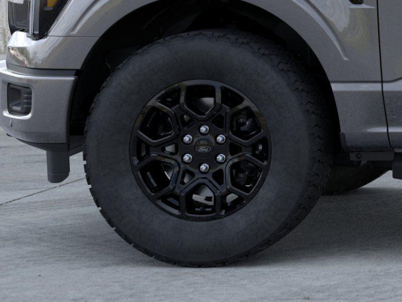Vehicle photo 19
